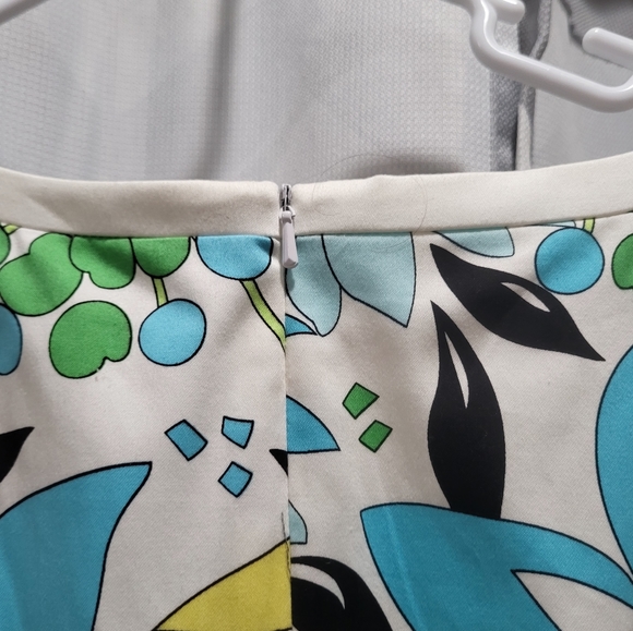 Dress - Picture 2 of 5